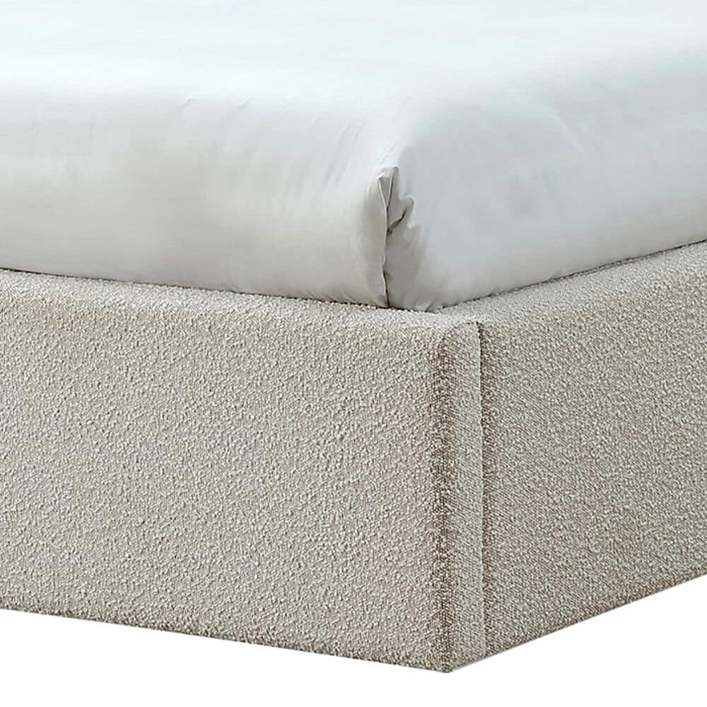 37B Eastern King Upholstered Bed in Ricotta Boucle, , large