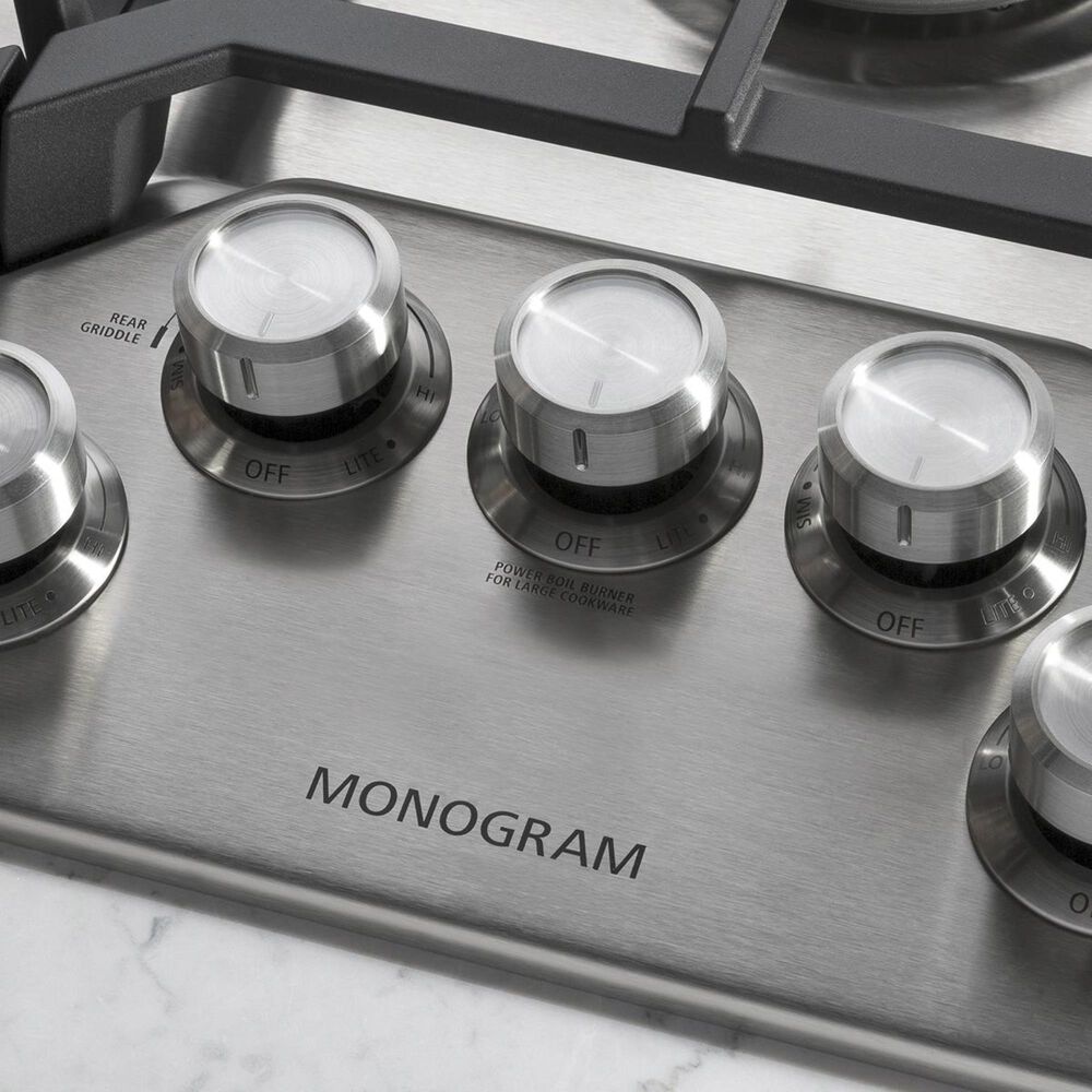 Café™ 36 Stainless Steel Gas Cooktop