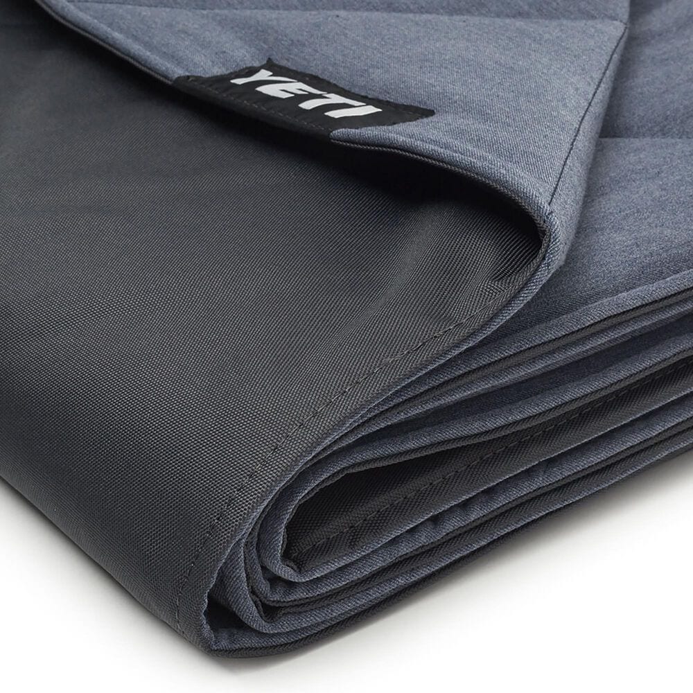 YETI Lowlands Blanket in Smoke Blue Yeti