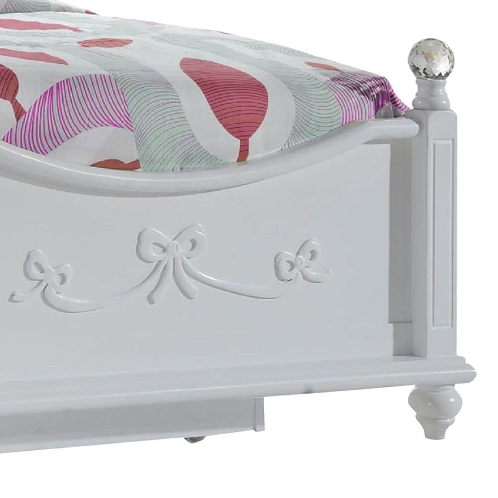Mayberry Hill Alana Twin Upholstered Bed in White Lacquer, , large