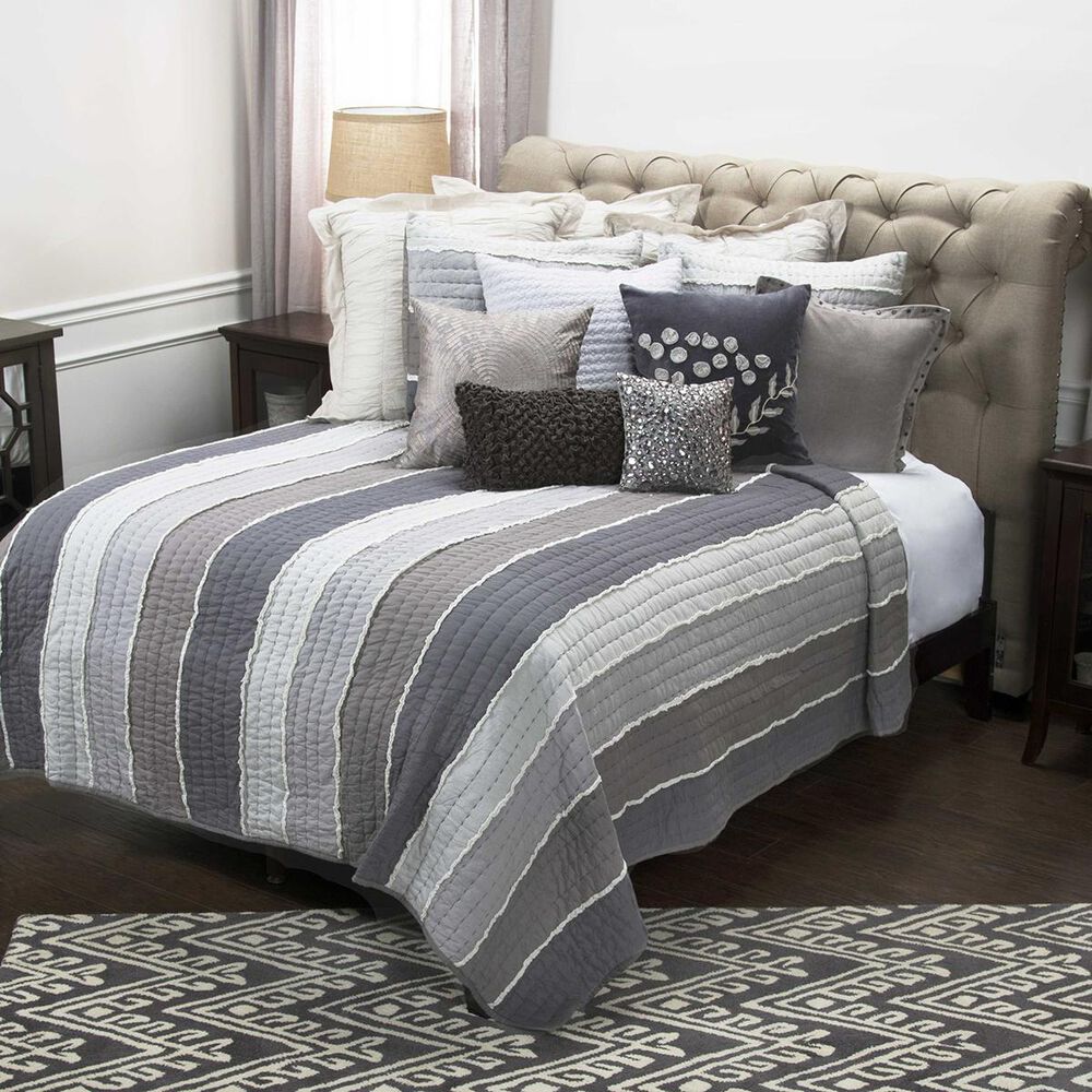 Rizzy Home Olivia Grace 106&quot; x 92&quot; Quilt in Gray, , large