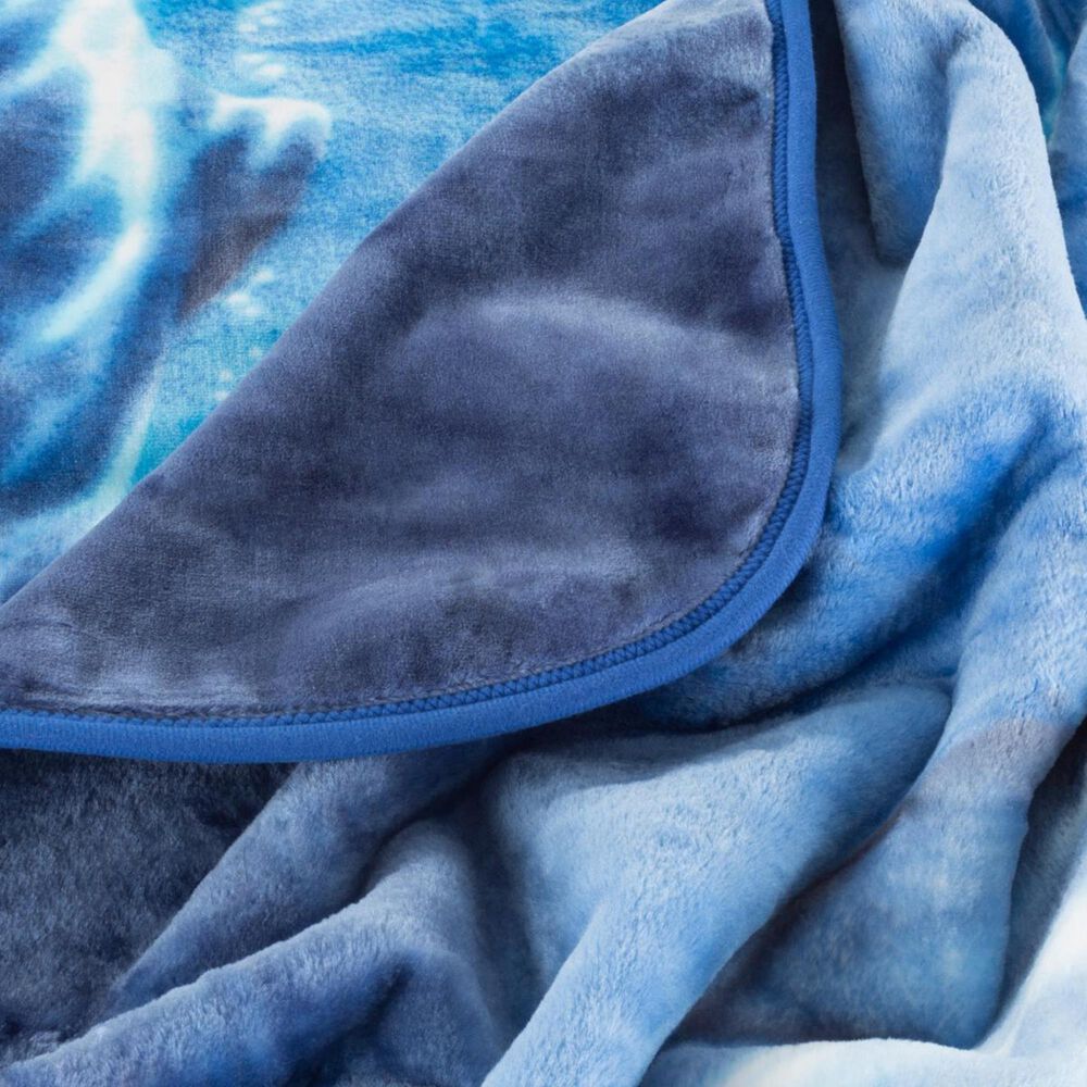 Timberlake Lavish Home Ocean Dolphins Pattern Fleece, , large