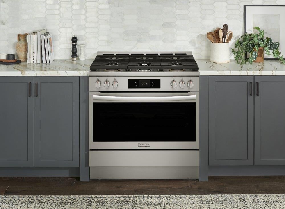 Frigidaire Gallery 36&quot; Gas Range with Air Fry in Stainless Steel, , large