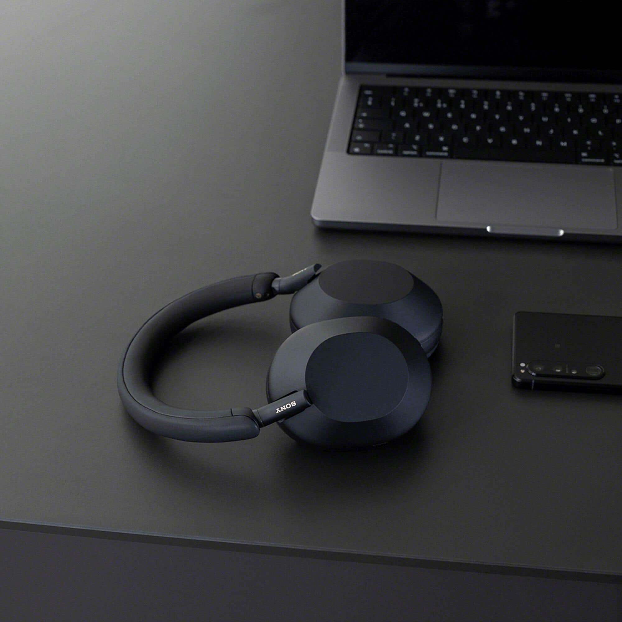 Sony Wireless Industry Leading Noise Canceling Headphones in Black 