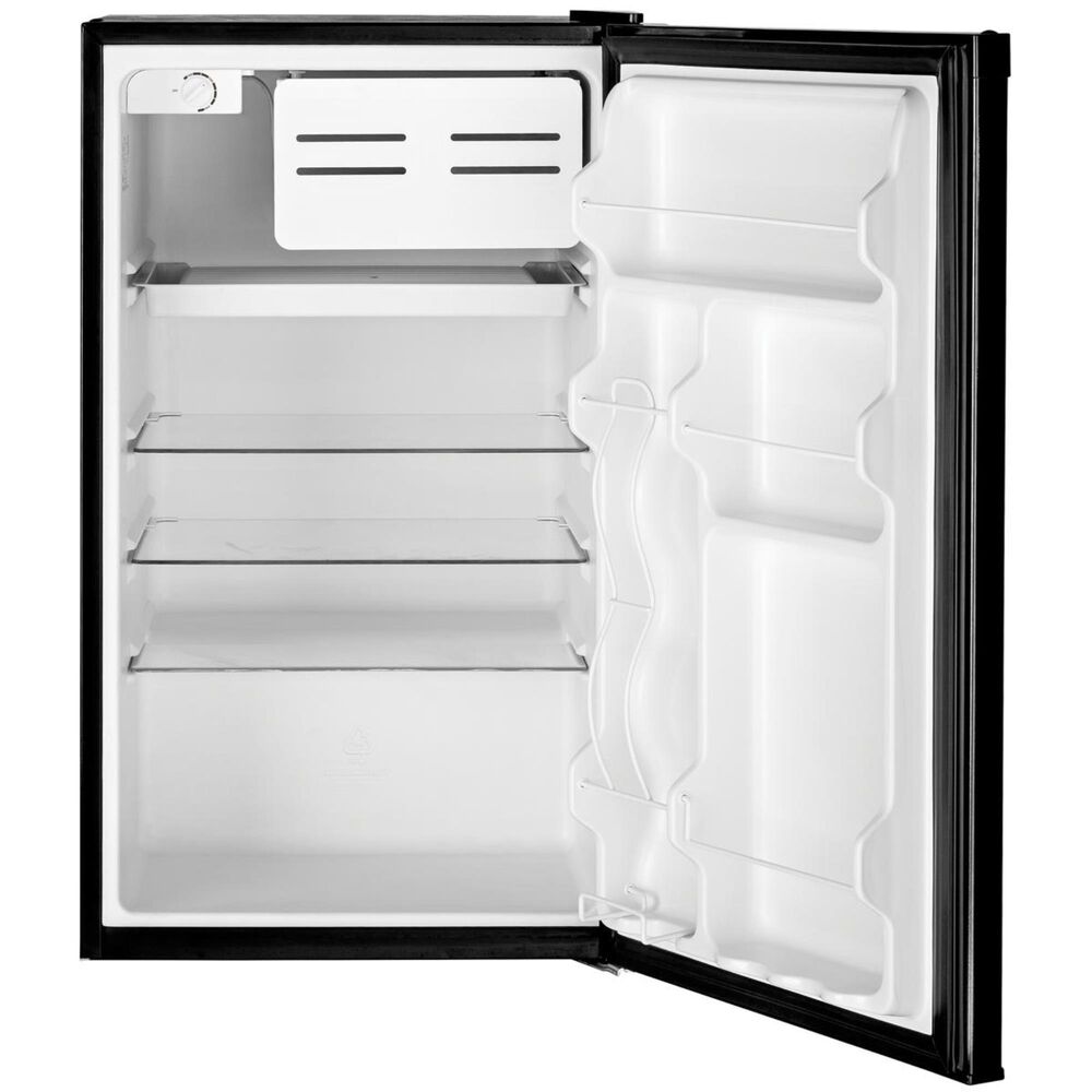 Frigidaire 4.4-cu ft Mini Fridge Freezer Compartment (Black) in