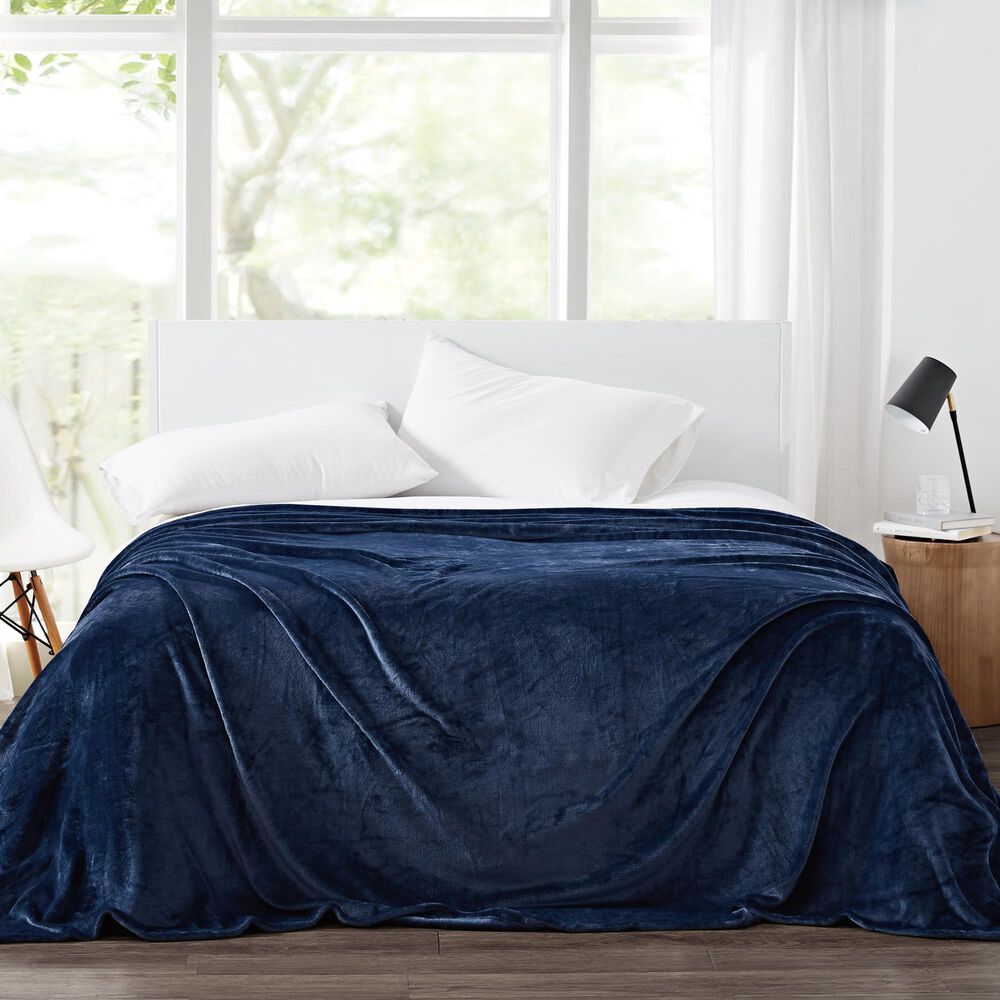 Pem America Cannon Solid Plush Full/Queen Blanket in Dark Blue, , large