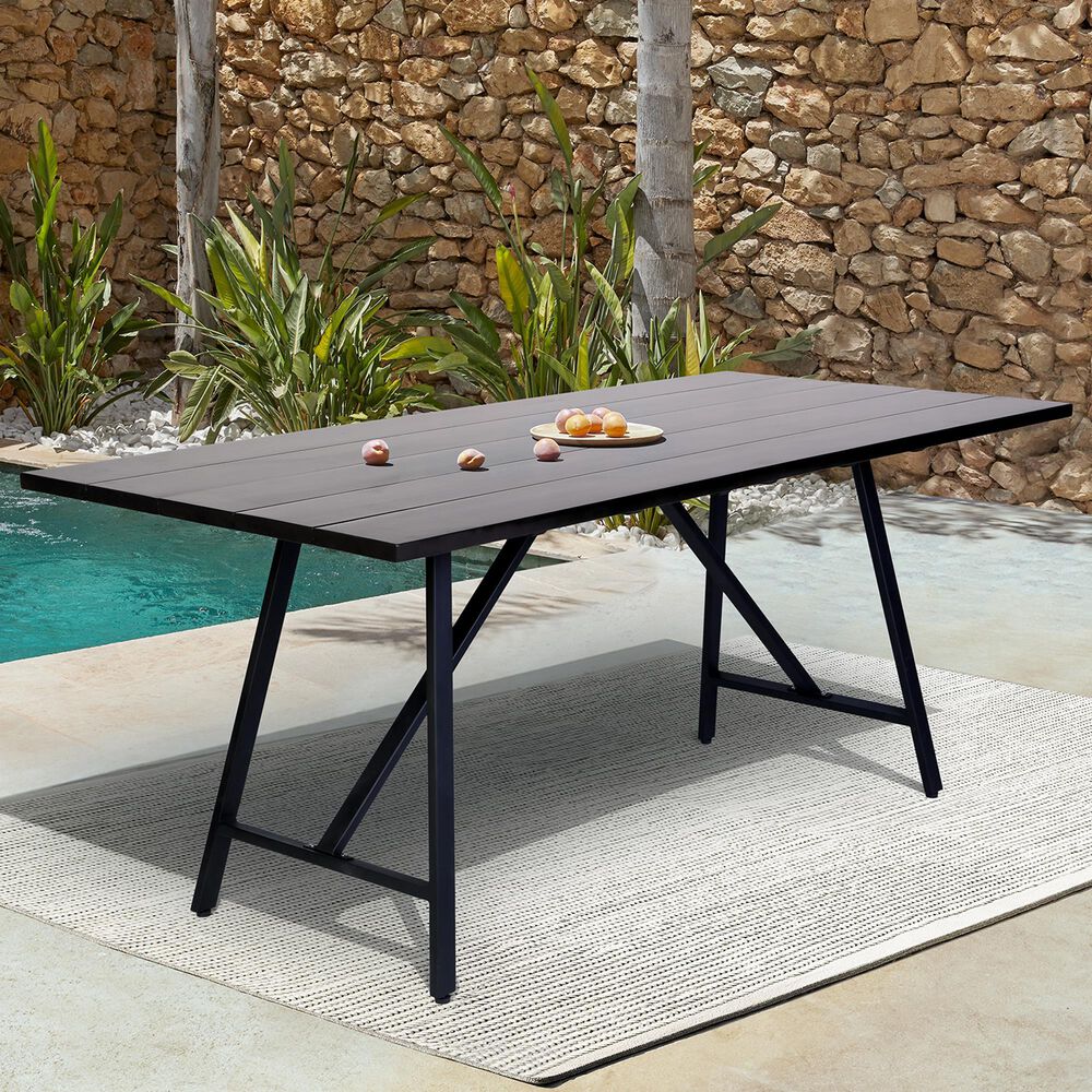 Black River 2 Dining Table